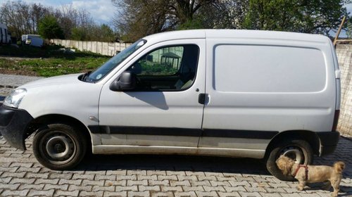 Dezmembrez Peugeot Partner 1.9 D 2003