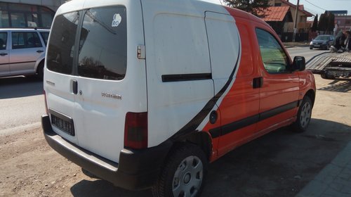 Dezmembrez Peugeot Partner 1.9 D 2004 70 cp 51kw