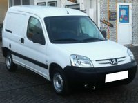 Dezmembrez Peugeot Partner an fabr 2001,1.6i