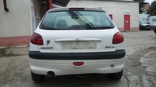 Dezmembrez Peugeout 206 1.4 HDI an 2000