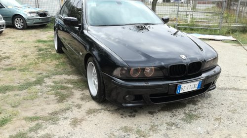 Dezmembrez piese BMW E39 Pachet M