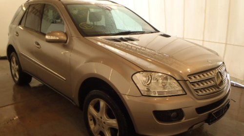 Dezmembrez piese motor Mercedes ML, 2.7cdi, orice piesa!