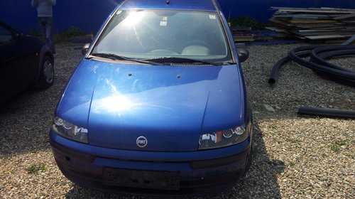 Dezmembrez piese pentru Fiat Punto 2001