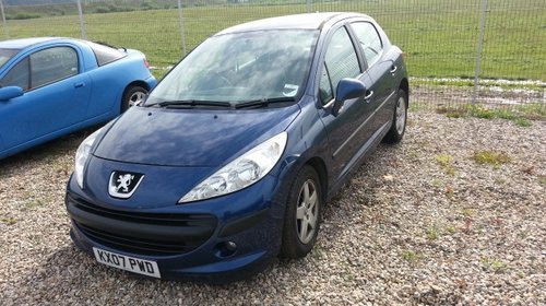 Dezmembrez piese pentru Peugeot 207