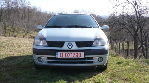 Dezmembrez,Piese Renault Clio 2 Hatchback 2 u