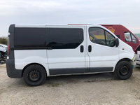 Dezmembrez piese Renault Trafic