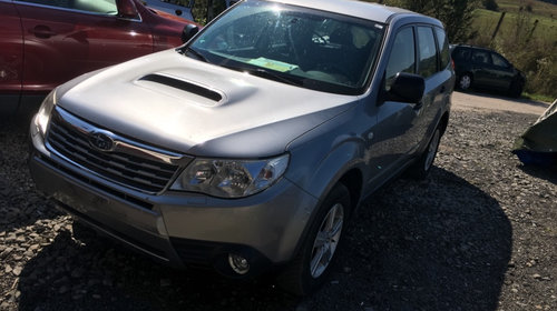 Dezmembrez piese subaru forester 2.0 diesel 4x4 an 2008,capota,bara,usa,haion,far,stop,oglinda