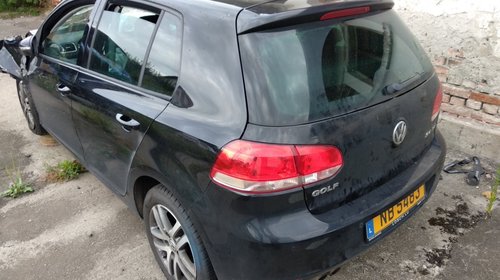 Dezmembrez piese VW Golf 6 hb 2.0 TDI an 2009 161433 km