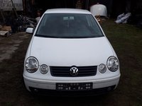 Dezmembrez polo 9N 1.4 FSI 63 kw 86 cp cod AXU fabr 2005