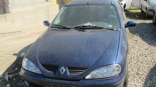 Dezmembrez Renault Megane 1,9dci An.2002