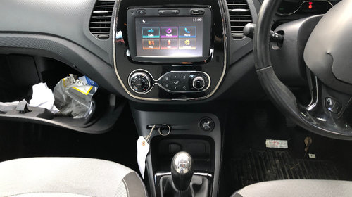 Dezmembrez Renault Captur 2014 SUV 1.5 DCI