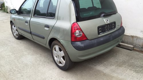 Dezmembrez Renault Clio 1.4 benzina an 2001 tip motor K4J-C7