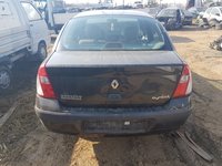 Dezmembrez Renault Clio 1.5 DCI euro 3 2006