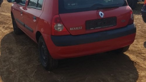 Dezmembrez Renault Clio 1.5 Rosu scurt