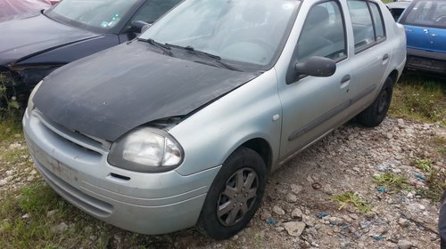 Dezmembrez Renault Clio 1.6 benzina