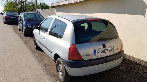 Dezmembrez Renault Clio 1.9 diesel an 2002