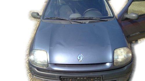 Dezmembrez RENAULT CLIO 2. 1.2 benzina 2000