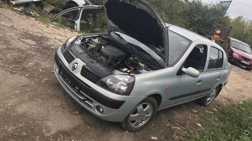 Dezmembrez Renault Clio 2 1.4i din 2003