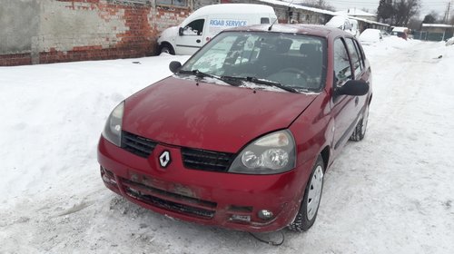 Dezmembrez Renault Clio 2, 1.5 dci euro 3 an 