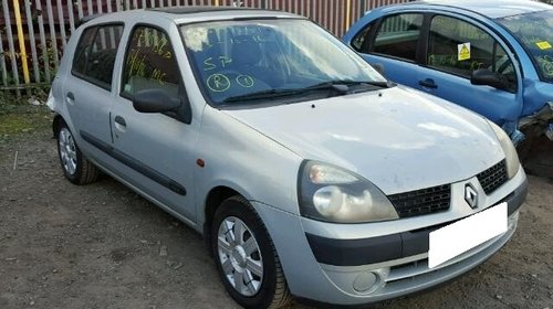 Dezmembrez Renault Clio 2, fabr. 2002, 1.2i 1