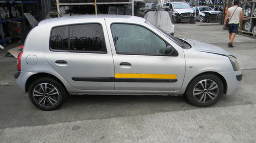 Dezmembrez Renault CLIO 2 / SYMBOL 1 1998 - 2008 1.2 16V (BB05, BB0W, BB11, BB27, BB2T, BB2U, BB2V, CB05...) D4F 712 ( CP: 75, KW: 55, CCM: 1149 ) Benzina