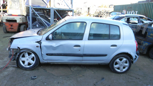 Dezmembrez Renault CLIO 2 / SYMBOL 1 1998 - 2008 1.5 DCi K9K 702 ( CP: 82, KW: 60, CCM: 1461 ) Motorina