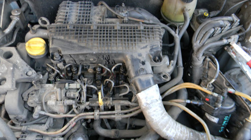 Dezmembrez Renault CLIO 2 / SYMBOL 1 1998 - 2008 1.5 DCi K9K 702 ( CP: 82, KW: 60, CCM: 1461 ) Motorina