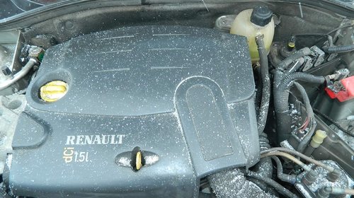 Dezmembrez Renault Clio - 2003