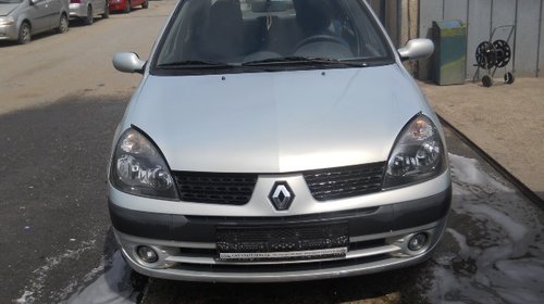 Dezmembrez Renault Clio 2004 BERLINA 1.5 euro