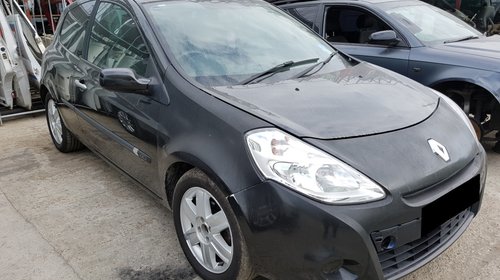 Dezmembrez Renault Clio 3 1.5 dci Euro 4 106c