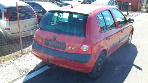 Dezmembrez Renault Clio 3 2004 hatchback 1.5