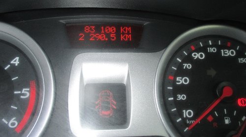 Dezmembrez Renault Clio 3 din 2008 1.5 dci 90 000km reali