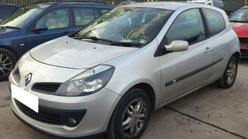 Dezmembrez Renault Clio 3, fabr. 2006, 1.4i 1