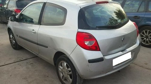 Dezmembrez Renault Clio 3, fabr. 2006, 1.4i 16V