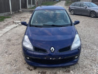 Dezmembrez Renault Clio 3 Hatchback 1.5 dci Euro4