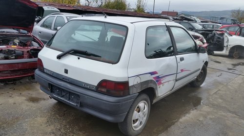 Dezmembrez Renault Clio, an 1992, 2 usi, 1.4 benzina, cutie automata