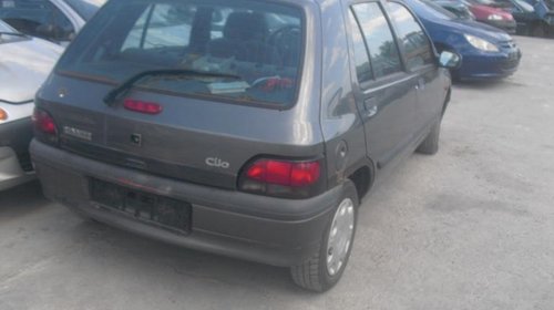 Dezmembrez Renault Clio, an 1995, 1.4 benzina