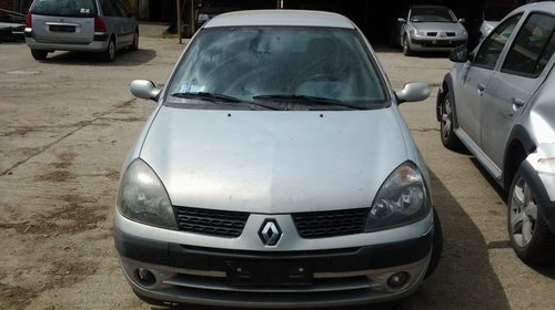 Dezmembrez Renault Clio An 2003 1.5 dci