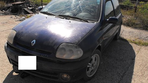 Dezmembrez renault clio , an de fabricatie 20