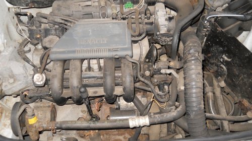 Dezmembrez renault clio din 1999 motor 1,2 benzina