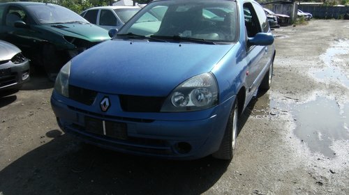 Dezmembrez RENAULT CLIO din 2001 (1.2 B) (43 