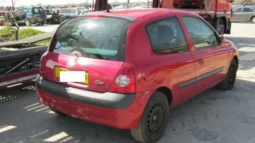 Dezmembrez Renault Clio din 2001, 1.5d