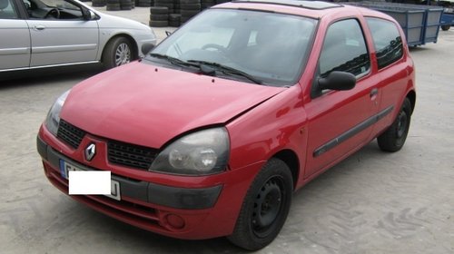 Dezmembrez Renault Clio din 2002, 1.5d