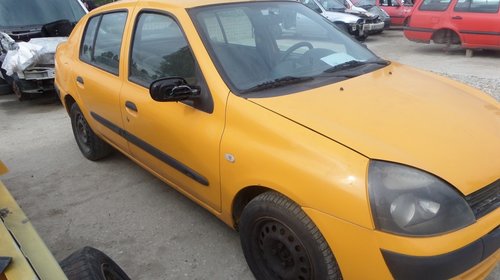 Dezmembrez Renault Clio din 2005