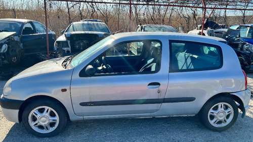 Dezmembrez Renault Clio II non-facelift 1.4i 16v