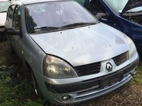 Dezmembrez Renault Clio II