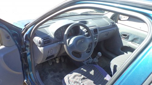 Dezmembrez Renault Clio Simbol an 2000, motor 1390 cc, benzina