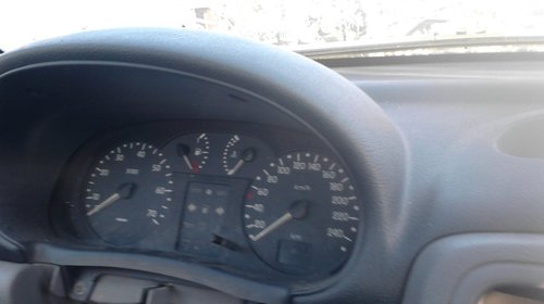 Dezmembrez renault clio simbol