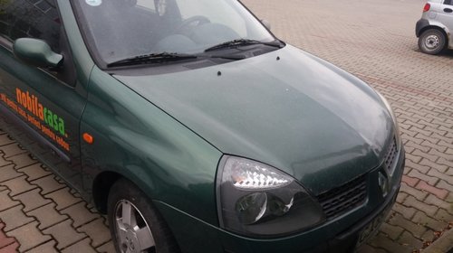 Dezmembrez Renault Clio Symbol 1.4 benz an 2003