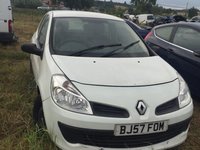 Dezmembrez renault clio